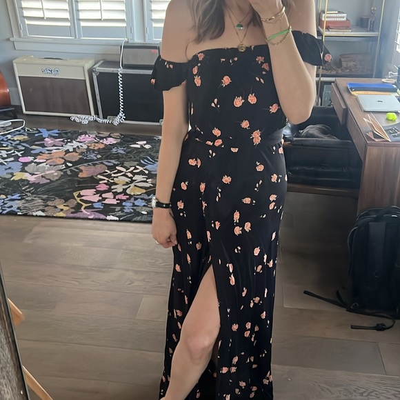 Flynn Skye structured wrap dress. True to size, great dress. - Picture 8 of 12